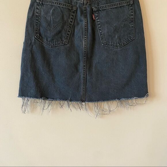 Levi’s-Ribcage Mini Skirt in a Washed Black with Raw Hem - Picture 9 of 13